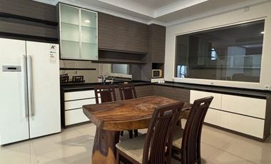 Disewakan Rumah Cluster Emerald Mansion Lippo Cikarang