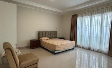 Disewakan Rumah Cluster Emerald Mansion Lippo Cikarang