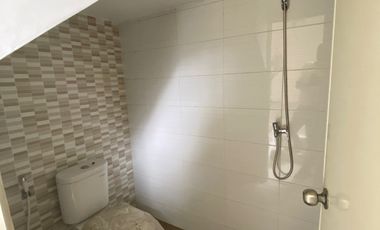 Rumah Disewakan 2 lantai Puri Surya Jaya Gedangan Sidoarjo