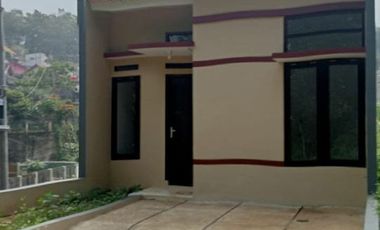 DIJUAL RUMAH MINIMALIS PINGGIR JALAN MURAH,LOK.CILENGKRANG
