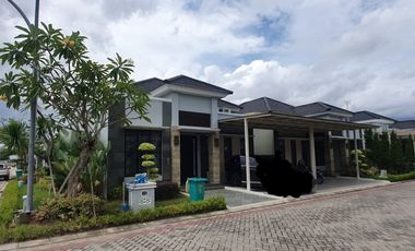 Rumah di Komplek Mewah di Kawasan Sudirman Pekanbaru.