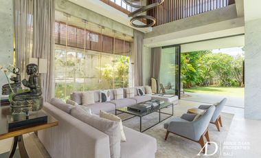 LEASEHOLD | MODERN LUXURY 4-BED VILLA IN THE PRIME AREA OF BATU BELIG
