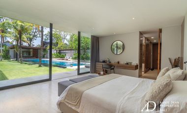 LEASEHOLD | MODERN LUXURY 4-BED VILLA IN THE PRIME AREA OF BATU BELIG