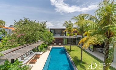 LEASEHOLD | MODERN LUXURY 4-BED VILLA IN THE PRIME AREA OF BATU BELIG