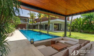 LEASEHOLD | MODERN LUXURY 4-BED VILLA IN THE PRIME AREA OF BATU BELIG