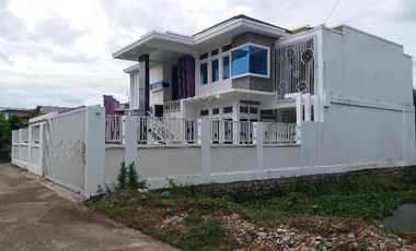 jual rumah mewah, elegan dan minimalis