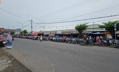 Jual stand/toko lokasi pasar balong panggang gresik
