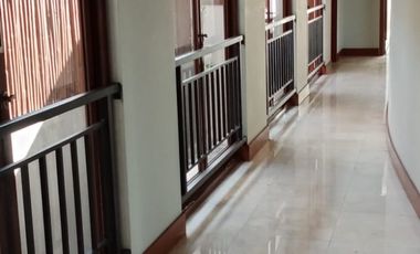 Rumah mewah, Pool  dalam Cluster di Kemang Jaksel