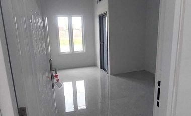 rumah siap huni di sumber solo 3 KT 2KM harga miring tinggal 1 unit