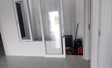 rumah siap huni di sumber solo 3 KT 2KM harga miring tinggal 1 unit