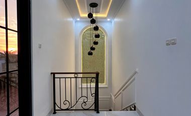 Rumah Mewah Siap Huni Lokasi Strategis Akses Mudah di Jagakarsa