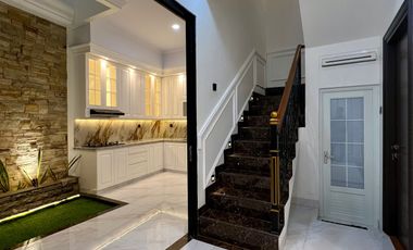 Rumah Mewah Siap Huni Lokasi Strategis Akses Mudah di Jagakarsa