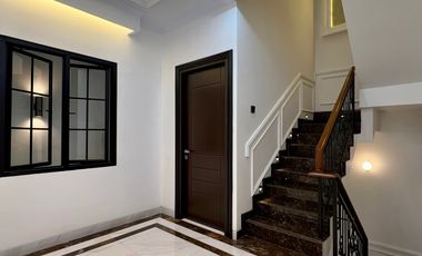 Rumah Mewah Siap Huni Lokasi Strategis Akses Mudah di Jagakarsa