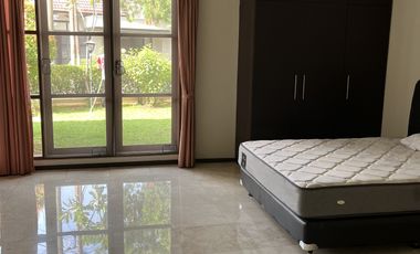 Rumah siap huni, Pool, dalam townhouse, strategis dekat MRT di Cipete