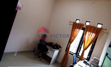 Rumah Mewah Dibuat Dengan Material Pilihan Kualitas Menengah Ke Atas