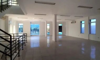 DISEWAKAN GUDANG DAN OFFICE DI DAAN MOGOT KM.10