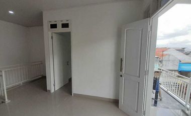Rumah Ciputat Modern Minimalis Siap Huni Stttrattttegis
