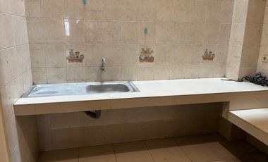Jual rumah bagus kokoh 3 1/2 lt di jl Terate, Tambora, jakbar