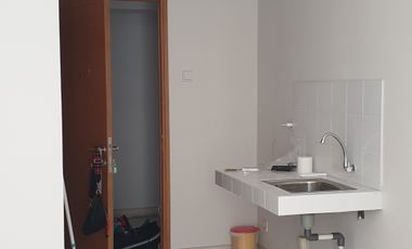 Disewakan Murah Apartemen Cinere Bellevue Studio Kosongan AC