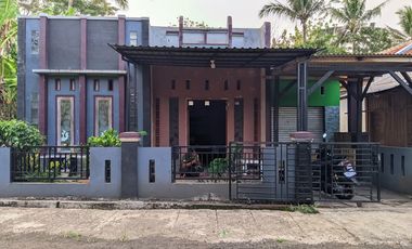 RUMAH MURAH || KOKOH || UNTUK USAHA/ DIHUNI DEKAT MESJID