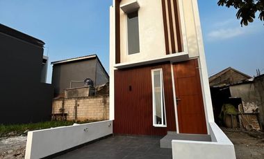 Rumah cluster, Cipayung Jakarta Timur. Akses ke jalan utama mabes TNI