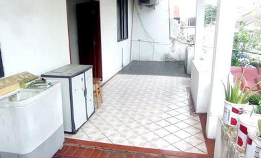 Rumah Dijual Rumah 2 1/2 lantai di Sektor 2 - Bintaro, Jakarta Selatan