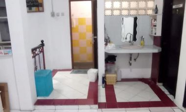 Rumah Dijual Rumah 2 1/2 lantai di Sektor 2 - Bintaro, Jakarta Selatan