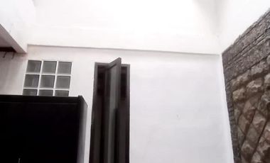 Rumah Dijual Rumah 2 1/2 lantai di Sektor 2 - Bintaro, Jakarta Selatan