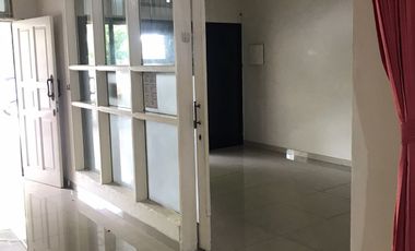 sewa rumah camar elok PIK uk 8x23m kosongan