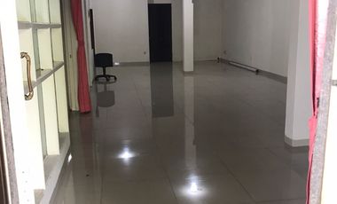 sewa rumah camar elok PIK uk 8x23m kosongan