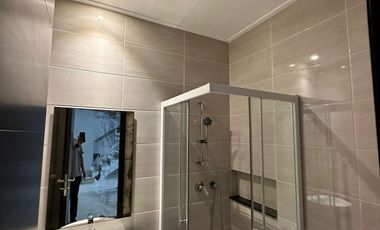 sewa rumah golf island PIK uk 8x15m ada kitchen set & gordyn