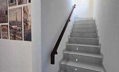 sewa rumah 3 lantai golf island PIK uk 5x12,5m furnish