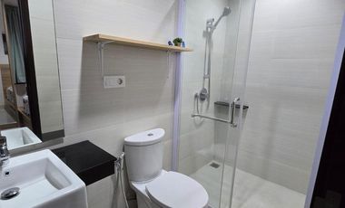 sewa rumah 3 lantai golf island PIK uk 5x12,5m furnish