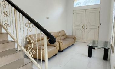 sewa rumah cluster BGM PIK uk 13x18m posisi hook furnish