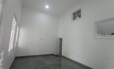 Dijual Cepat Rumah Mewah siap huni di Komplek DKI Joglo