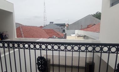 Dijual Cepat Rumah Mewah siap huni di Komplek DKI Joglo