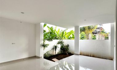 FOR SALE HUNIAN BARU ONE GATE 4 BR KAWASAN BAGUS DENPASAR SANUR