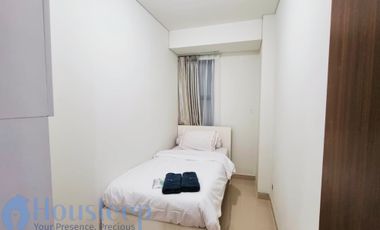 DISEWAKAN TAHUNAN SUPER LARGE APARTEMEN TRANSPARK CIBUBUR FULL FURNISH