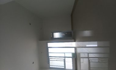 Rumah 2 lantai murah Cisaranten kulon Arcamanik Bandung Timur