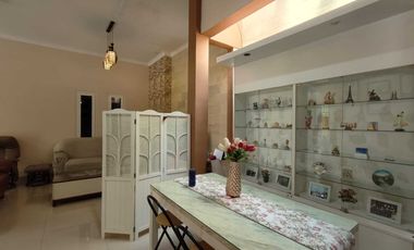 DIJUAL  Rumah Cantik Di Tangkuban Perahu, Padang Sambian, Denpasar