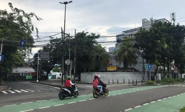 Sewa Tanah Komersial K1 di Wahid Hasyim-Menteng, Bisa Office/Apt 8 Lt