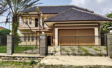RUMAH SIAP HUNI - SAWAH PTODUKTIF - KOLAM IKAN - KOLAM RENANG