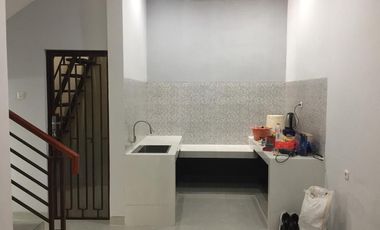 Rumah 2 Lantai Siap Huni di Kelapa Gading