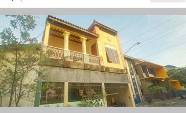 Rumah Solo Raya Dekat Kampus