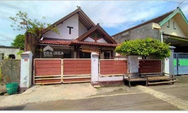 Rumah Strategis Nusukan Solo