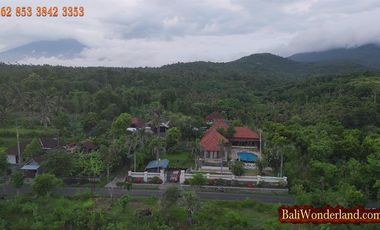 Dijual Cepat Super Murah Villa Tepi Pantai Seraya Karangasem