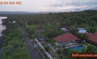 Dijual Cepat Super Murah Villa Tepi Pantai Seraya Karangasem