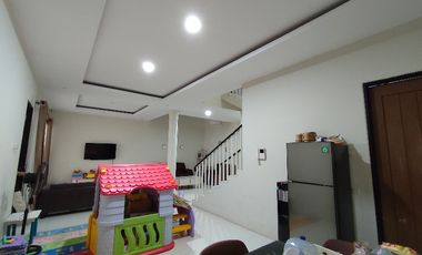 Dijual 1 unit Rumah Mewah Orchard Park Citra Grand City