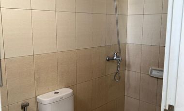 Rumah 2 lantai siap huni luas 90m2 6x15 type 2KT cluster thames Jakart