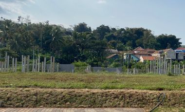 Kavling Golf Bebas Bangun Rata hadap selatan